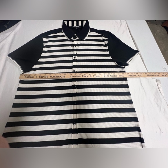 KARL LAGERFELD PARIS MEN’S STRIPE POLO SHIRT. SIZE LARGE (SEEMS TO BE SMALL). - Picture 9 of 15